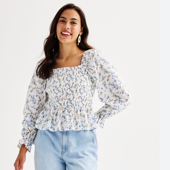 Dizzy Lizzy Long Sleeve Balloon Sleeve Smocked Blouse - Picture 1 of 4